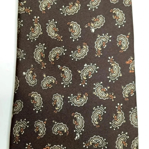 2/$30 VINTAGE Italian Brown Paisley Foulard Silk Tie - Picture 8 of 12